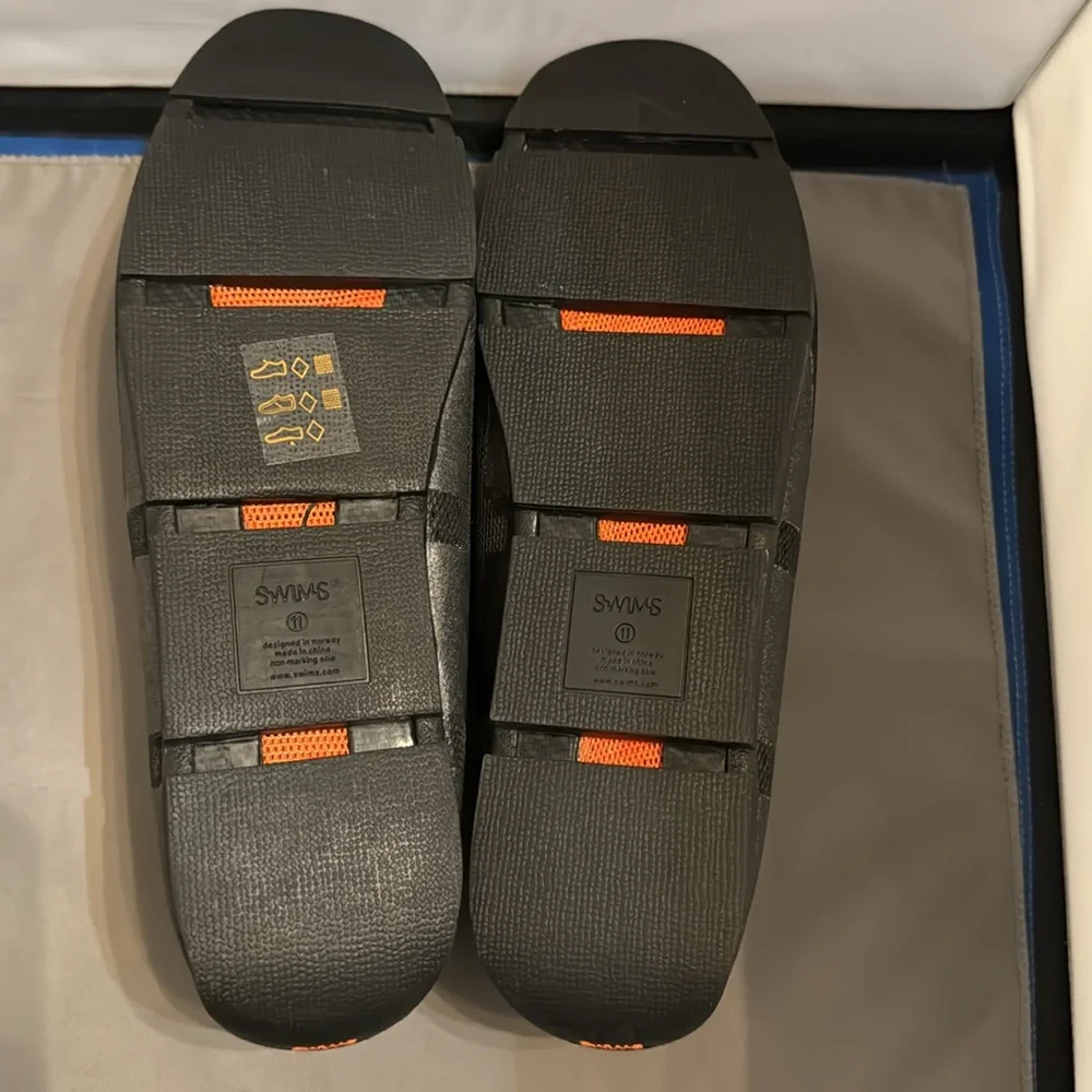 Swims Breeze Men’s size 11 - Picture 5 of 7
